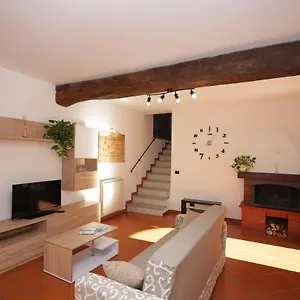  Apartment La Casa Col Portico Italien